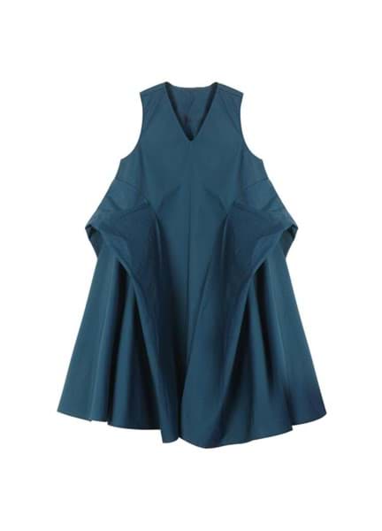 Picture of Folded SIDES ORGAMI SLEVLESS DRESS 