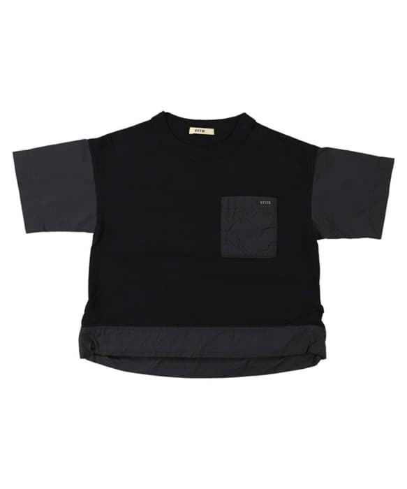 صورة Front Pocket Black T-shirt
